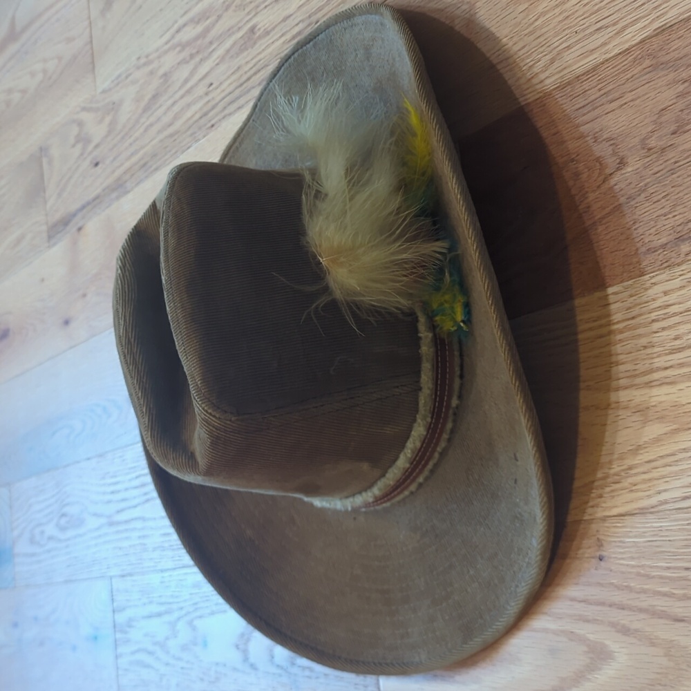 Lanning. Vintage Brown Corduroy Feathered Men's Hat. Size Medium.